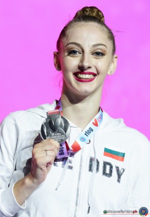 podium clubs ph simone ferraro sfa06591